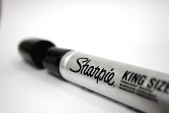 close up of a black sharpie marker